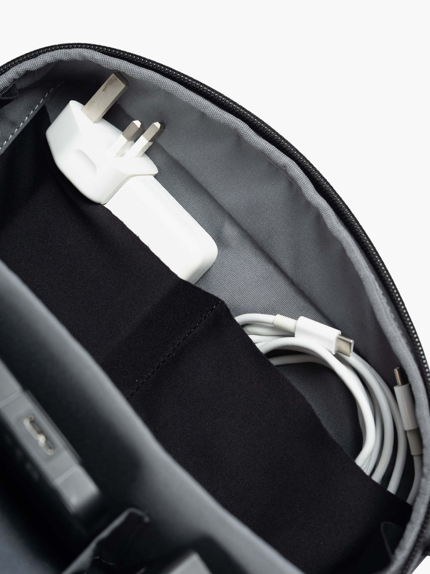 Windsor Leather Organizer