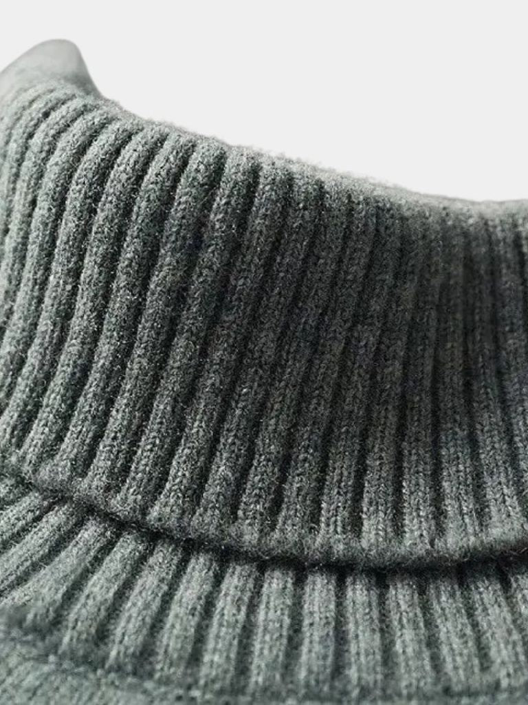 100% Merino Wool Turtleneck Sweater - Fayymont Co